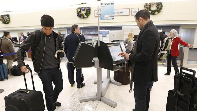 Acusan a Canadá de utilizar el Wi-Fi gratis de los aeropuertos para espiar a viajeros